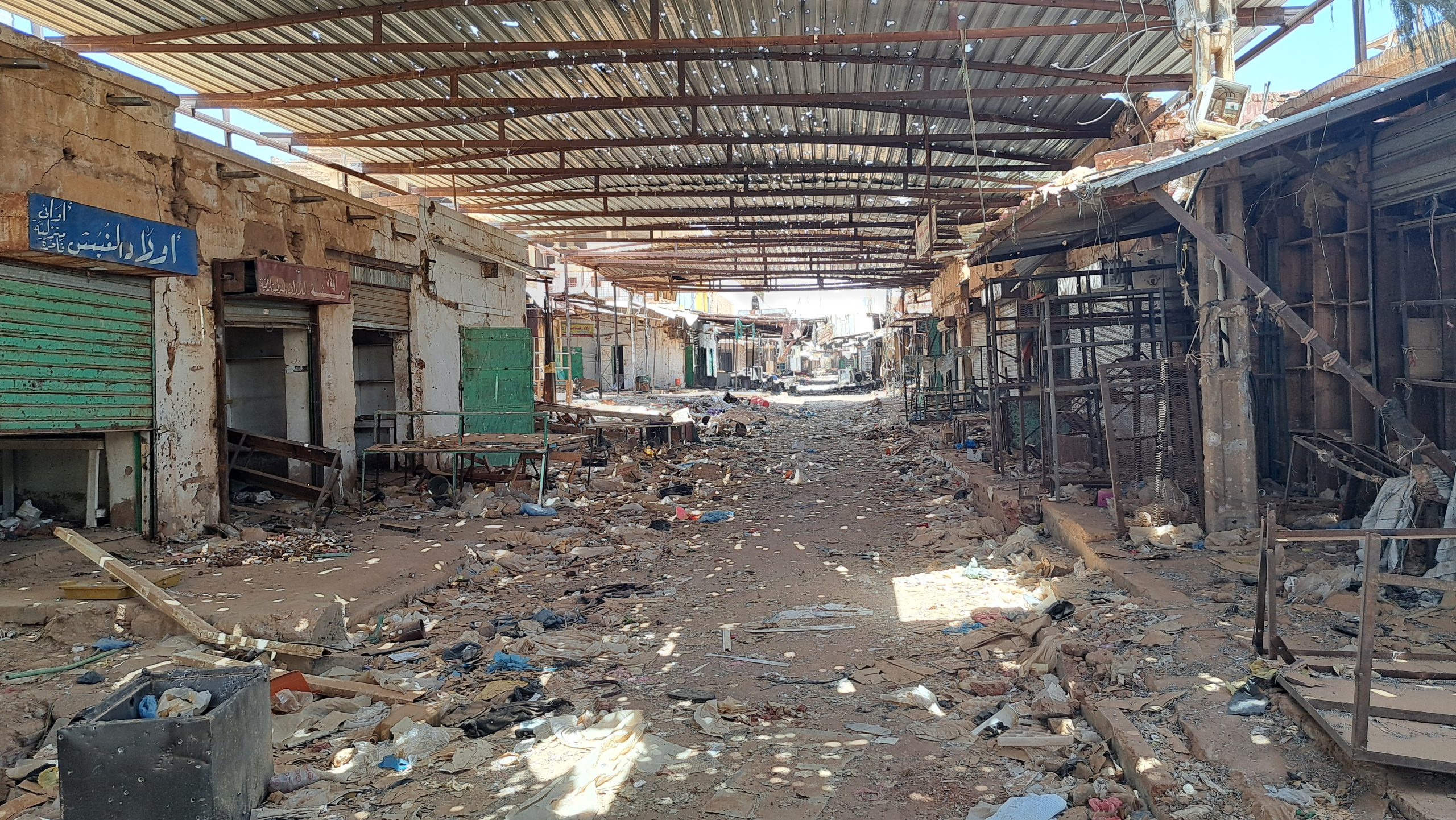 Les commerçants de l’État de Khartoum et du marché d’Omdurman commencent les opérations d’entretien et de réhabilitation
